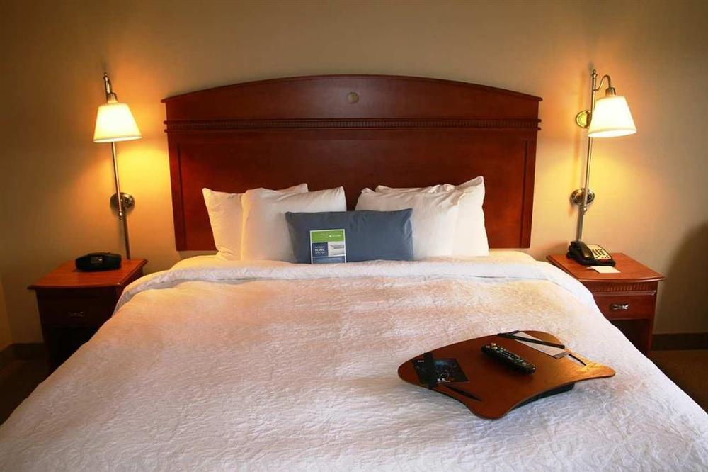Hampton Inn & Suites Providence / Smithfield Pokój zdjęcie