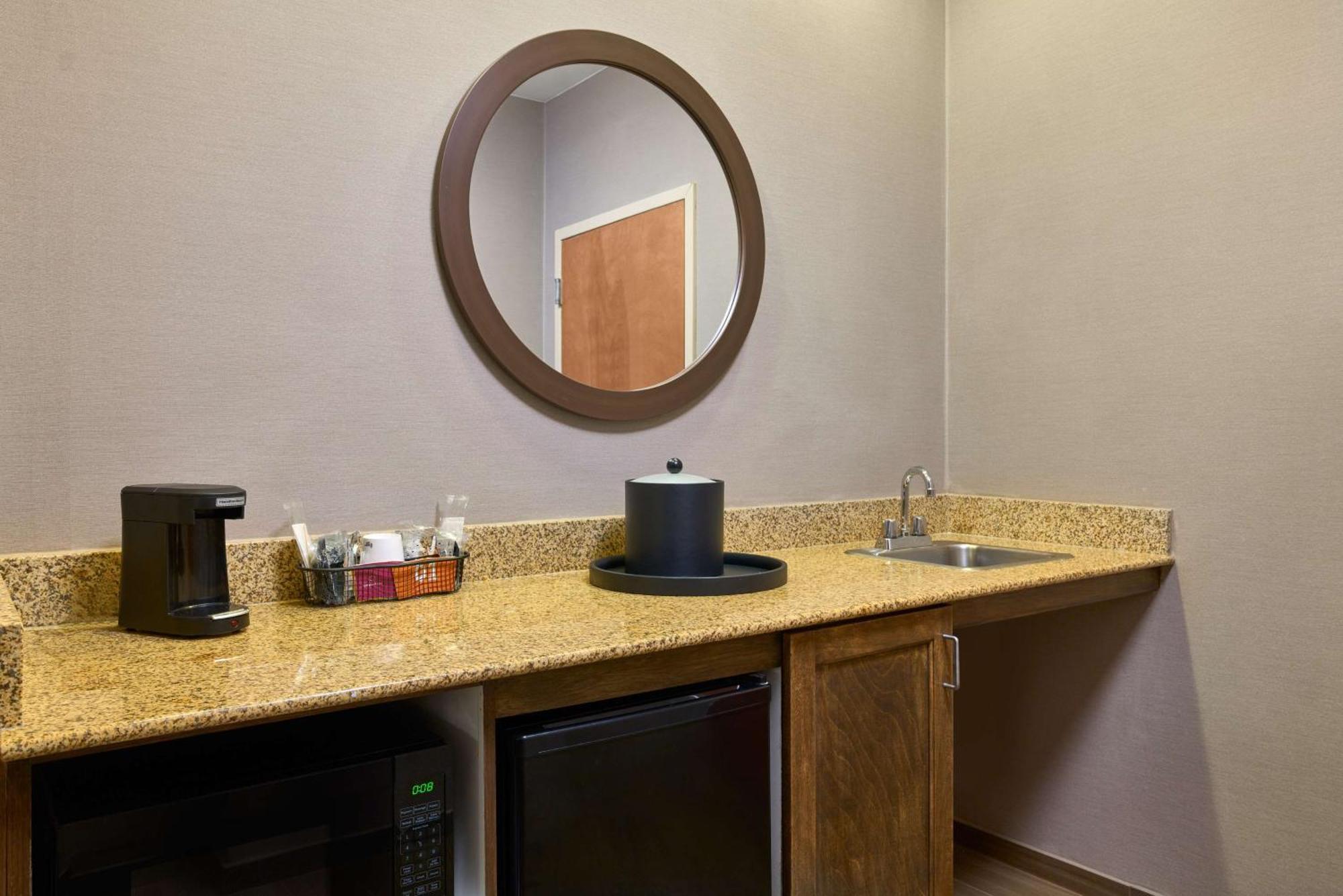 Hampton Inn & Suites Providence / Smithfield Zewnętrze zdjęcie